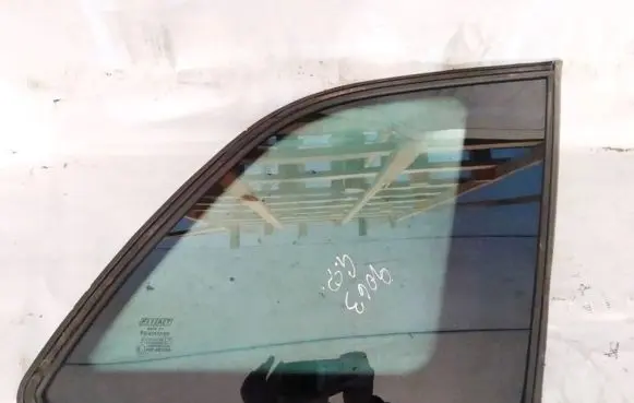 Fiat Croma Rear side window