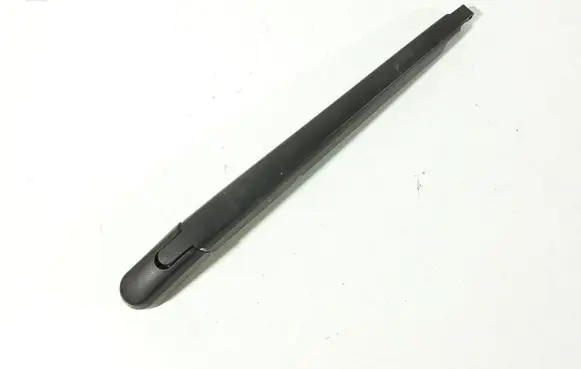 Toyota Avensis T250 Rear wiper blade arm 0621N1