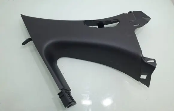 Dodge Durango III (C) pillar trim I00983110BLR