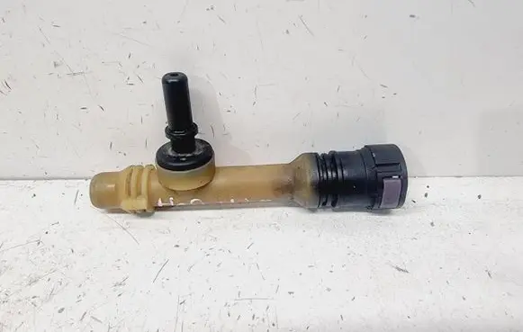 Volvo XC60 Engine coolant pipe/hose 31338581