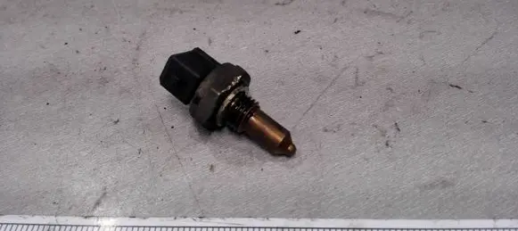 Coolant temperature sensor