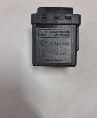 BMW 5 E39 Glow plug pre-heat relay 2246919