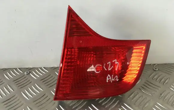 Audi A4 S4 B7 8E 8H Tailgate rear/tail lights 965160