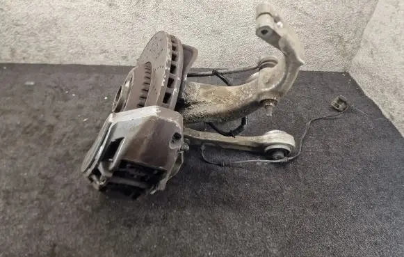 Mercedes-Benz S W222 Front wheel hub spindle knuckle