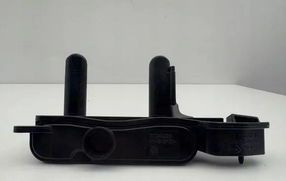 BMW 5 F10 F11 Breather hose/pipe 70341225