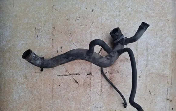 Jaguar XJ X308 Engine coolant pipe/hose 3722