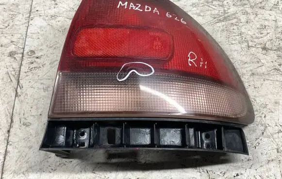 Mazda 626 Rear/tail lights