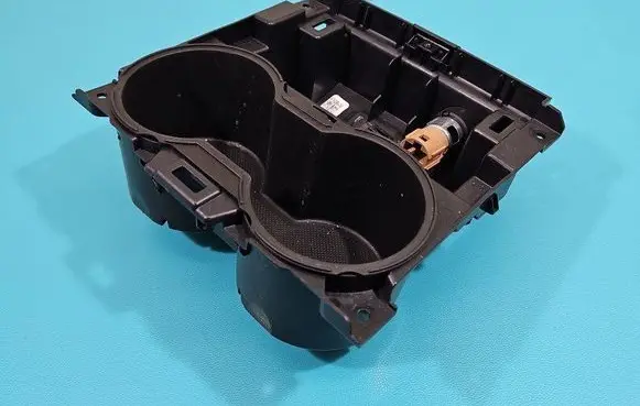 Tesla Model 3 Cup holder 1095617-00-C IMPRK1437215