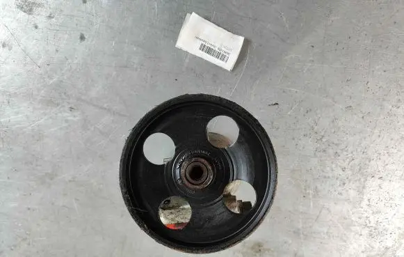 Volvo S40, V40 Power steering pump 26083376