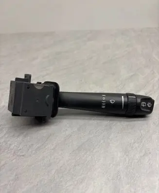 Volvo V70 Wiper control stalk 30669741 04W47D