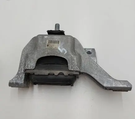 Mini Cooper Countryman R60 Engine mount bracket G2005005