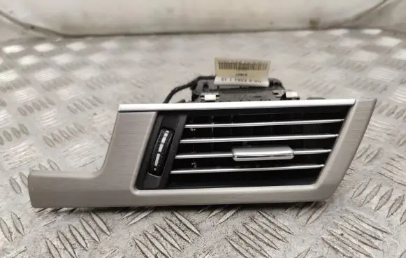 Mercedes-Benz E W212 Dashboard air vent grill cover trim A2126802371 A2128300254