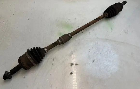 Hyundai i10 Front driveshaft 213123