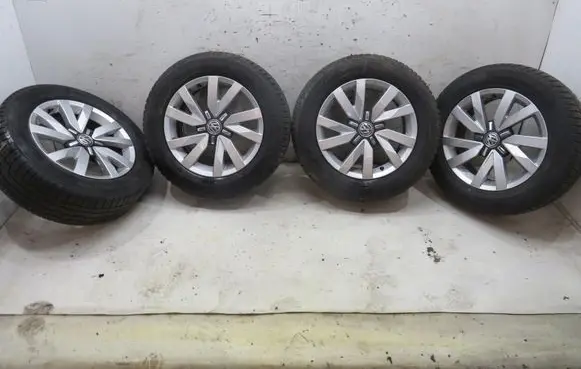 Volkswagen PASSAT B8 R16 steel rim 