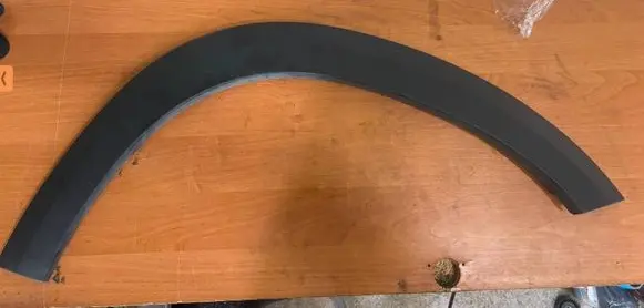 Peugeot 2008 I Front arch trim 9817491577