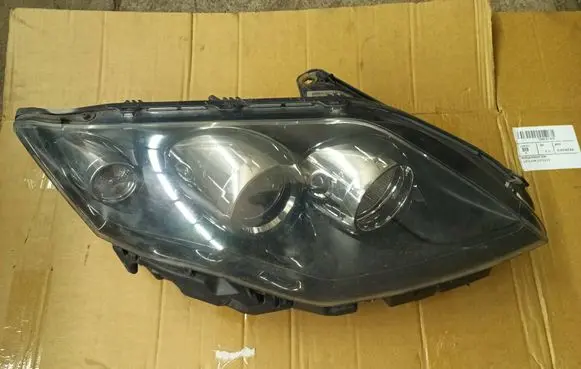 Renault Laguna III Headlight/headlamp 260100041r
