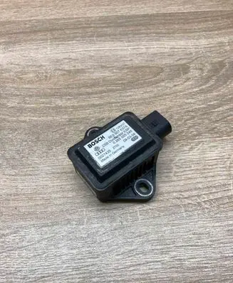Audi A4 S4 B6 8E 8H ESP acceleration yaw rate sensor 8E0907637A 0265005245 Used
