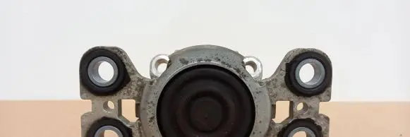 Land Rover Evoque I Engine mount bracket EJ327M121AD P4FPA 020715