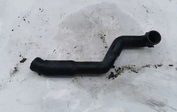BMW 7 E38 Engine coolant pipe/hose 1742135