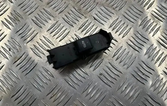 Lexus GS 300 350 430 450H Electric window control switch 8403030110