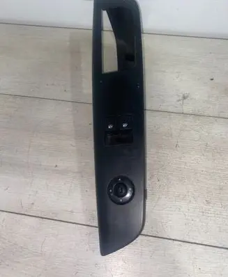 KIA Ceed Electric window control switch 935701H020 82351-1H110