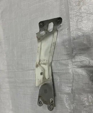Maserati Levante Fender mounting bracket