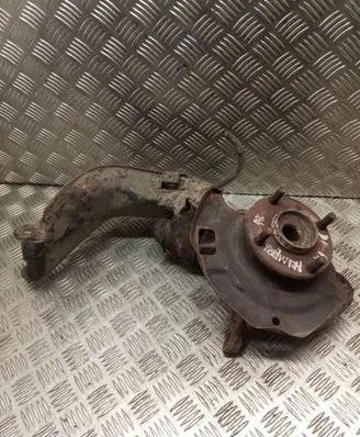 Nissan Primera Front wheel hub