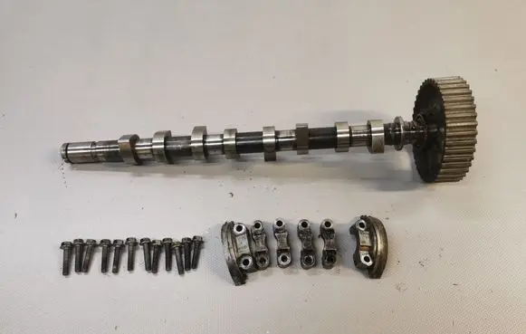 Nissan Note (E11) Camshaft 894724218