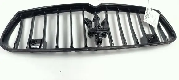 Maserati Ghibli Front grill