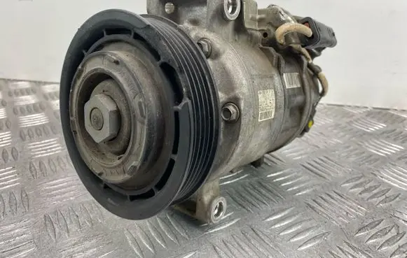 Mercedes-Benz A W176 Air conditioning (A/C) compressor (pump) A0008305702 02U06810 4471507141