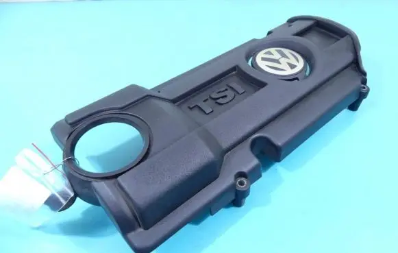 Volkswagen Jetta VI Engine cover (trim) 03C103925 IMPRK1313681