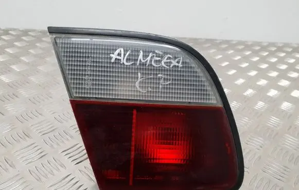 Nissan Almera N16 Tailgate rear/tail lights 4728B