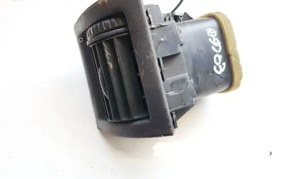 Opel Astra G Dash center air vent grill