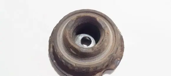 Audi A4 S4 B5 8D Coil spring mount 4d0412377f