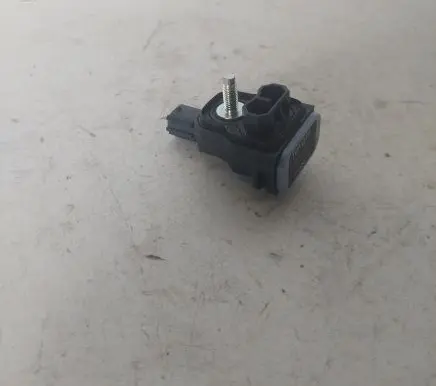 Lexus RX 450H Airbag deployment crash/impact sensor 8983A47010 4689000011
