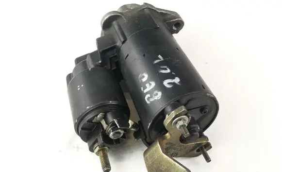 Volkswagen PASSAT B5 Starter motor 0986016330 0986XL1580