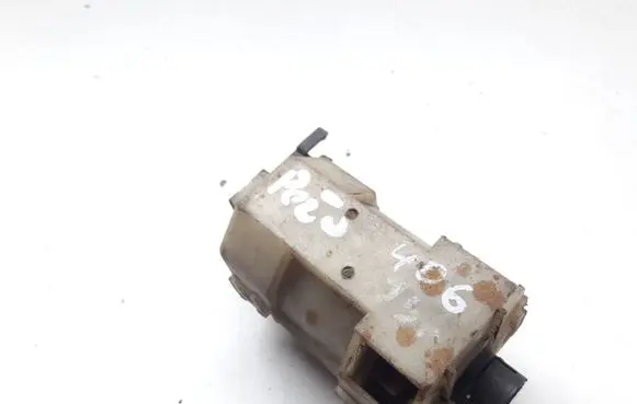 Peugeot 406 Windscreen/windshield washer pump