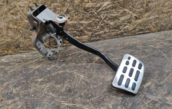 KIA Optima Brake pedal 328004C300