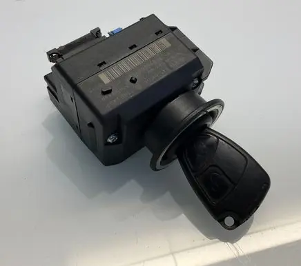 Mercedes-Benz CLK A209 C209 Ignition lock 2095450908 33002409 33002410