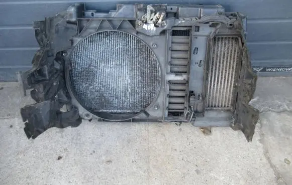 Peugeot 407 Front bodywork piece 