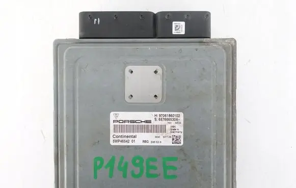 Porsche Panamera (970) Engine control unit/module 97061860103