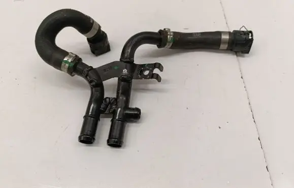 Renault Arkana Engine coolant pipe/hose 5015079R