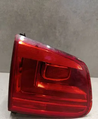 Volkswagen Tiguan Tailgate rear/tail lights 178957