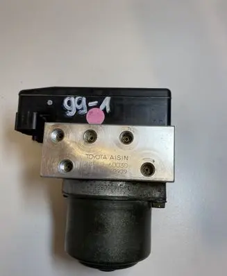 Toyota Land Cruiser (BJ70) ABS Pump 4451060030