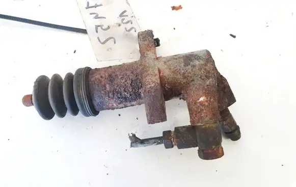 Mitsubishi Carisma Clutch master cylinder