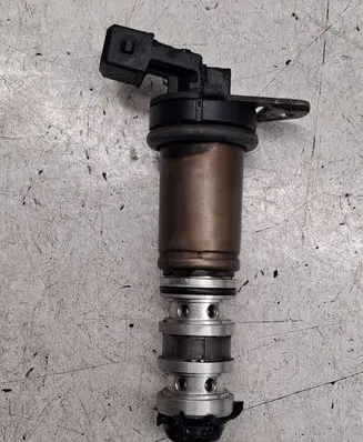 BMW 1 E81 E87 Camshaft vanos timing valve 11367584115 7584115 1151279