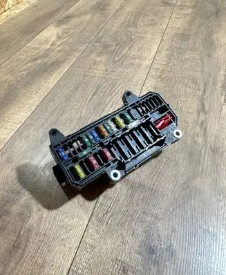 BMW 7 E65 E66 Fuse module 6900583 10688710