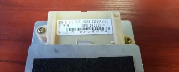 BMW 7 E38 Alarm control unit/module 8376992