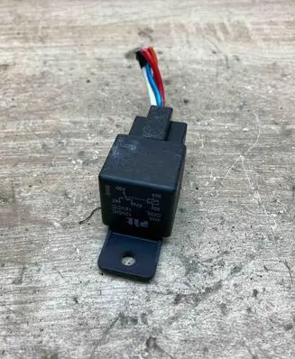 Volkswagen PASSAT B6 Other relay S0812 40A