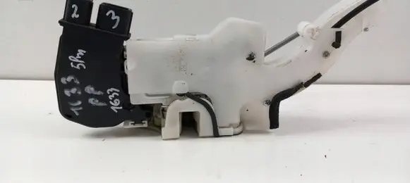 Honda Odyssey Front door lock